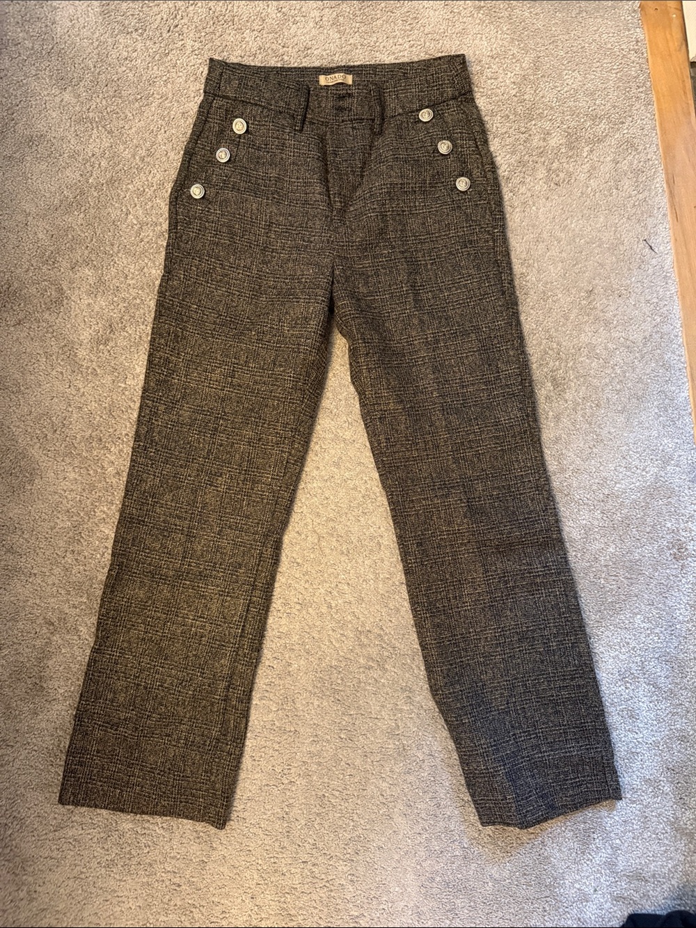 Classic Men's Wool-Blend Dress Pants in Charcoal Check